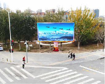 应城户外大屏广告投放要点。